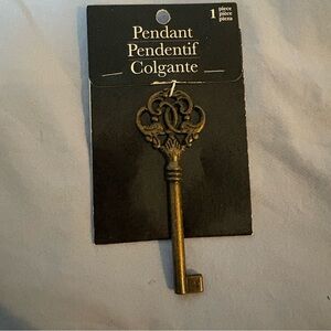 Skeleton key pendant